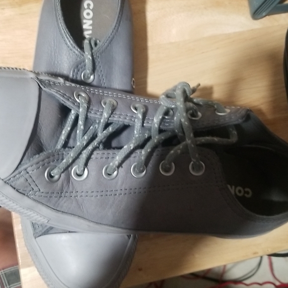 Converse - Picture 3 of 4